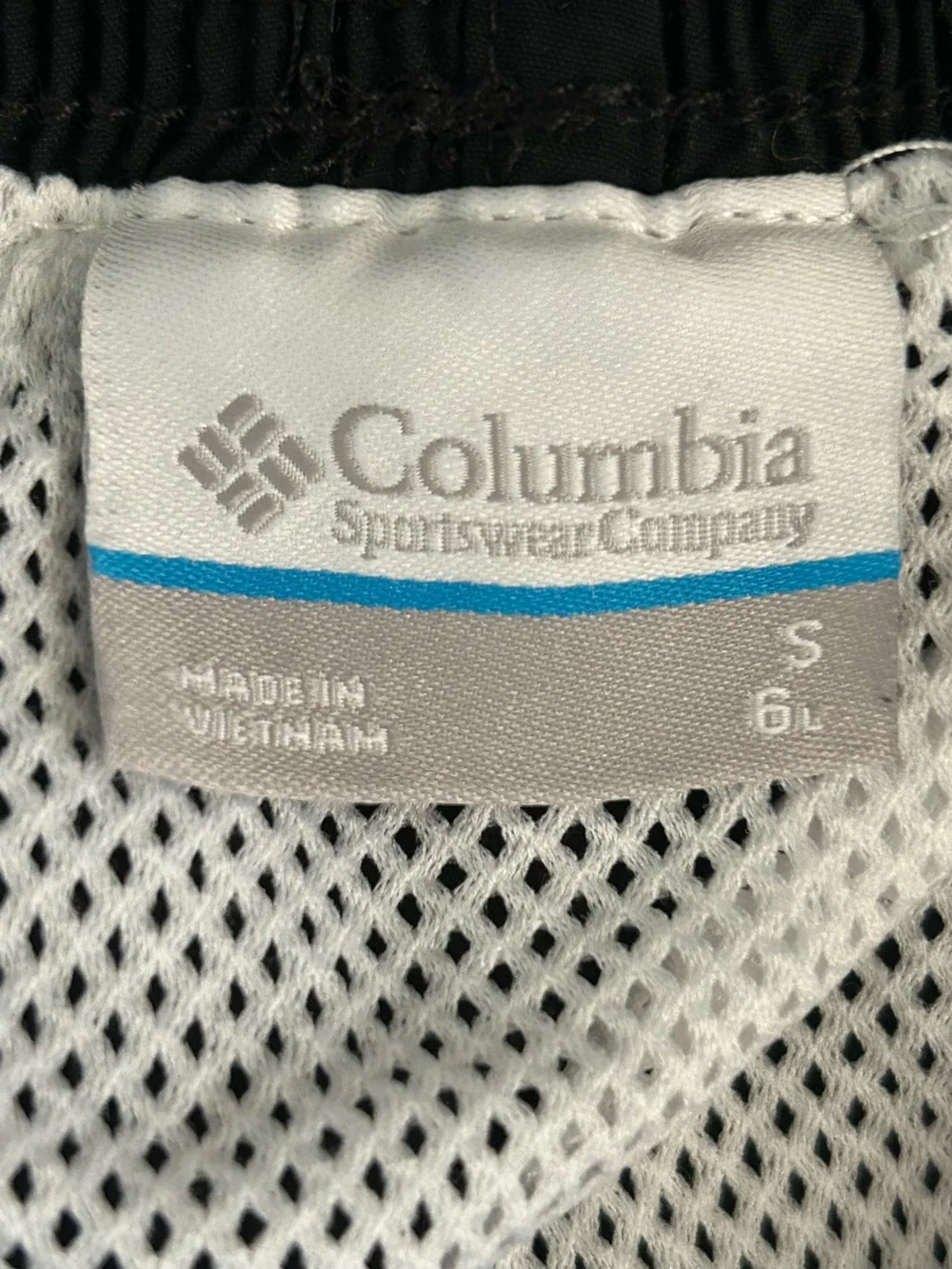 Columbia Black PFG Omni-shield sun protection mesh lined Swimtrunks Men’s Small
